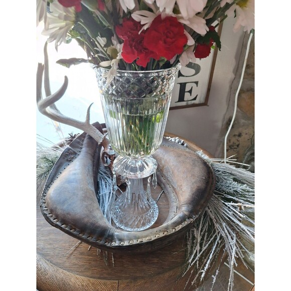 Elegant Vintage Clear 16" tall Ribbed and Flared Glass Vase Candle/Flower vase - Picture 5 of 16